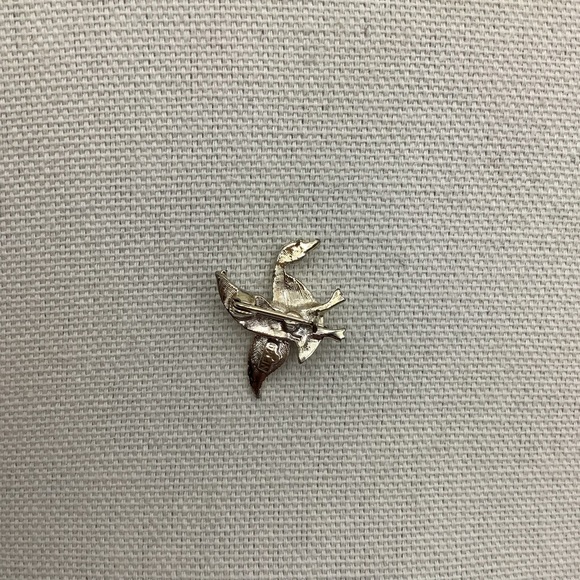 Vintage Yellow Black Silver Tone Earrings Bundle/ Nemo Brooch - Picture 5 of 8